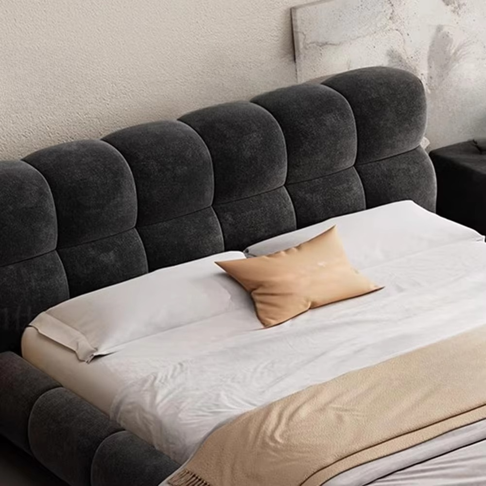 Cozy Bed For Modern Bedroom.