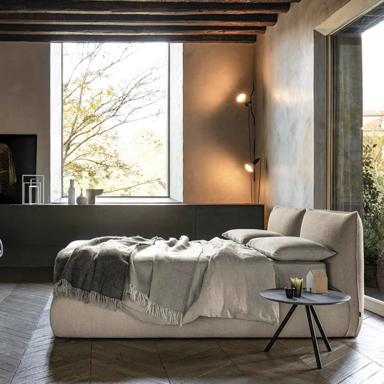 Modern Minimalist Upholstered Bed.